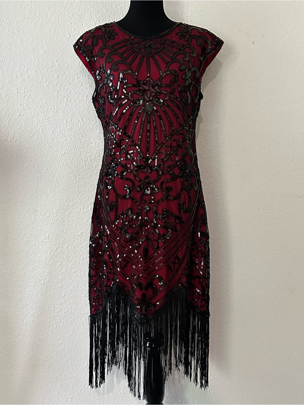 Vintage-Inspired Burgundy Sequin Fringe Midi Dress